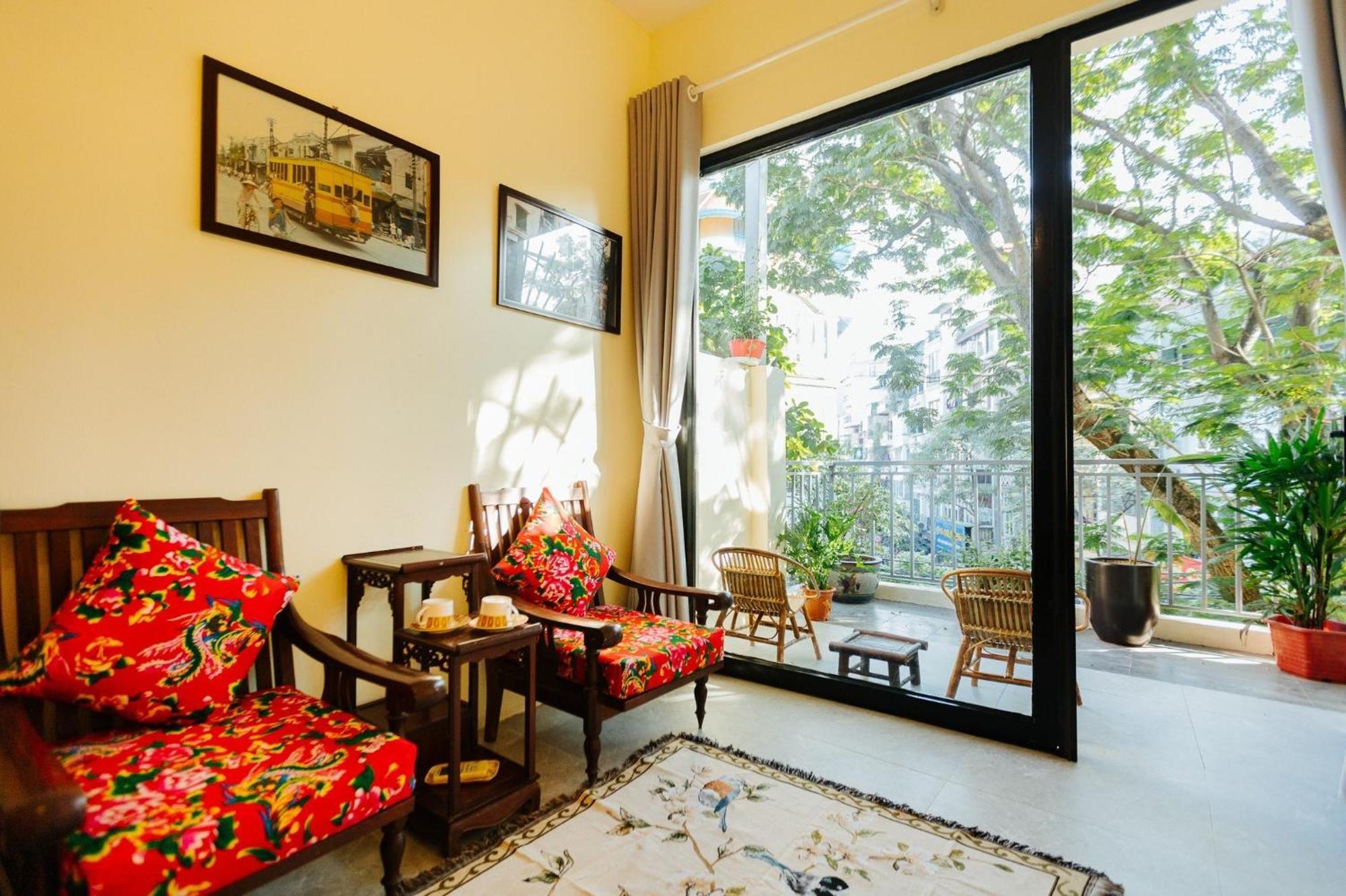 Nusmile Home & Travel 22 Hang Non, Old Town Hanoi Exterior photo